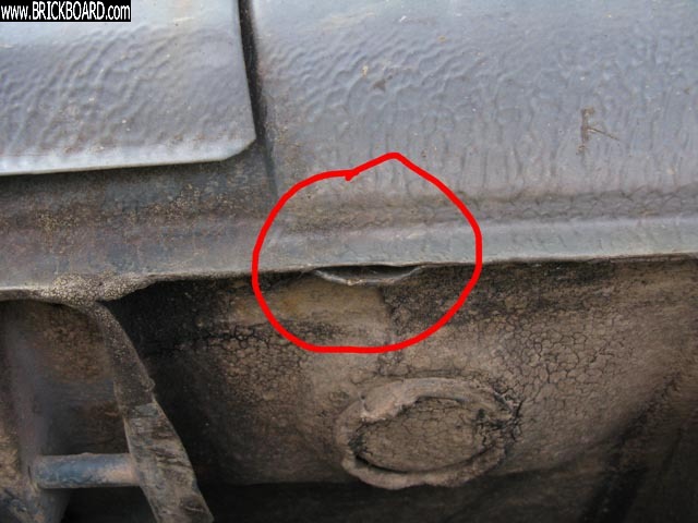 Volvo 200 -- 240 - door sill drain