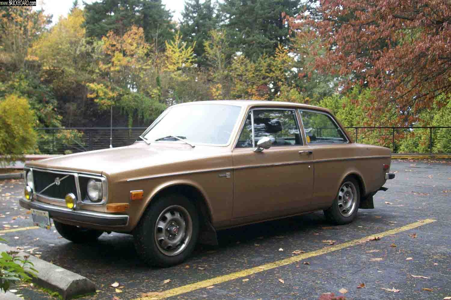 Volvo 140-160 -- 1971 142E