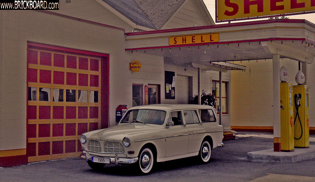 Volvo  -- 1965 220