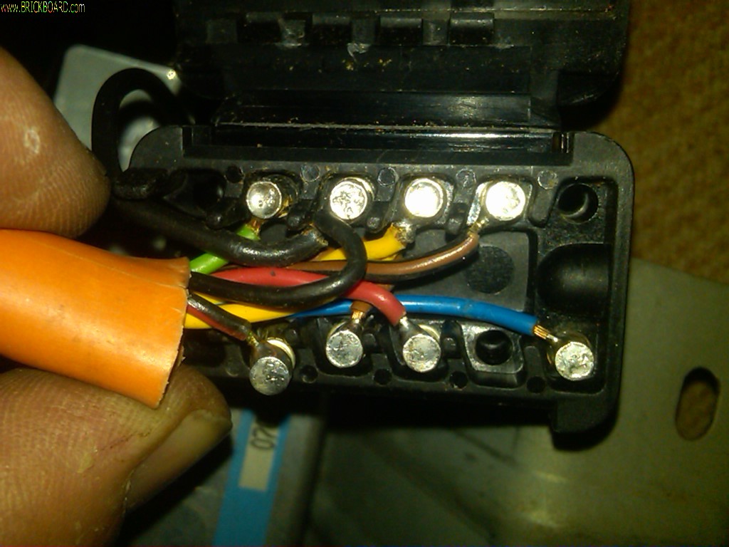Volvo 700 -- wiring of SRS connection