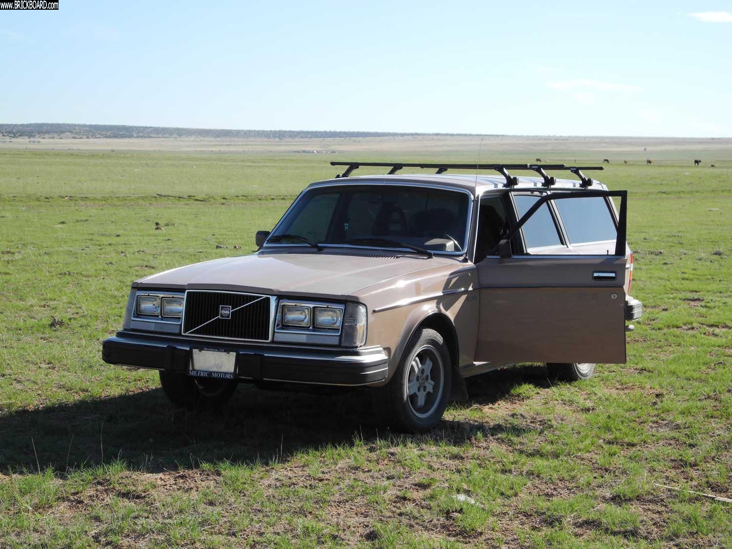 Volvo 200 -- Dusty 245