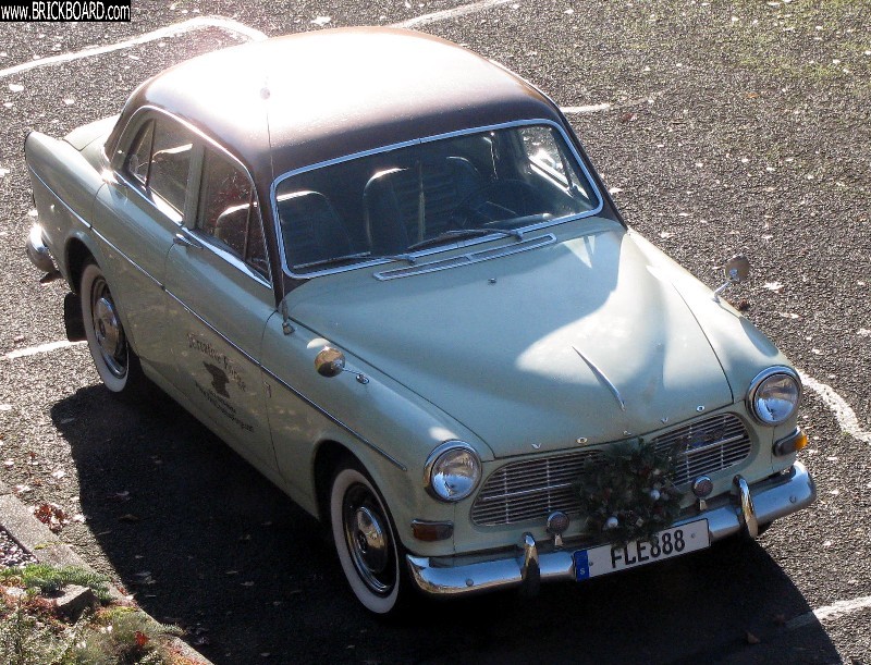 Volvo  -- The Flea at Christmas