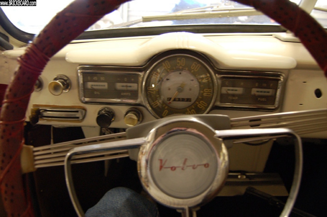Volvo  -- 445 dash cluster