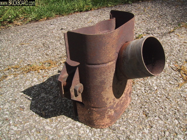 Volvo 200 -- Pre heat source for early models
