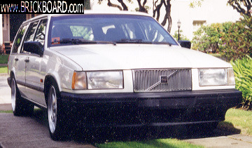 Volvo  -- 1993 Volvo 945