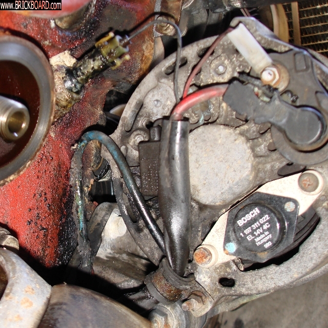 Volvo 200 -- Wire fire behind alternator