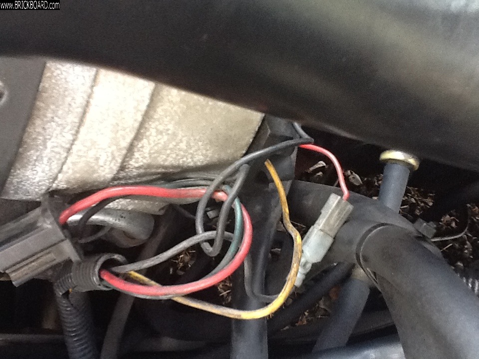 Volvo 700 -- brush set connector