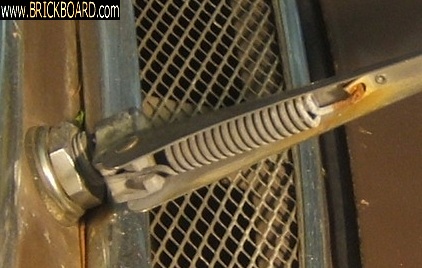 Volvo 120-130 -- tensioning springs - windscreen wiper arms