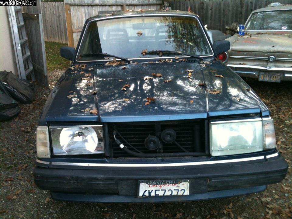 Volvo 200 -- 1988 Volvo 240DL wreck
