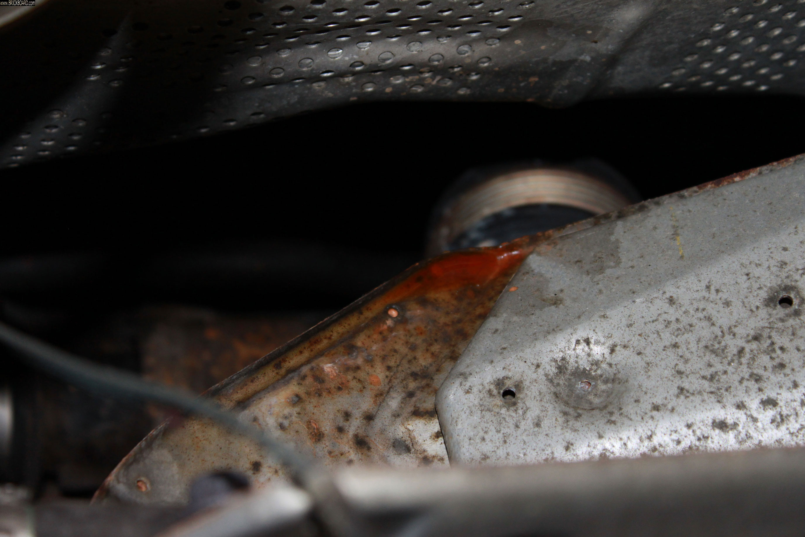 Volvo S70 -- Oil in Engine Bay