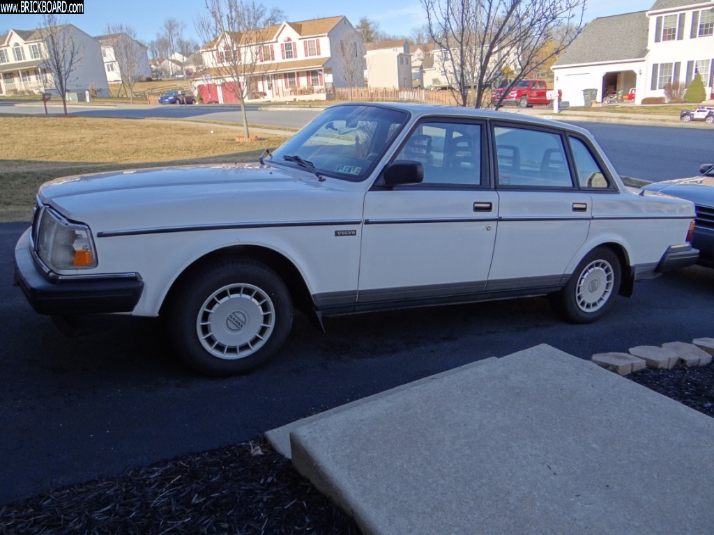 Volvo  -- 91 240