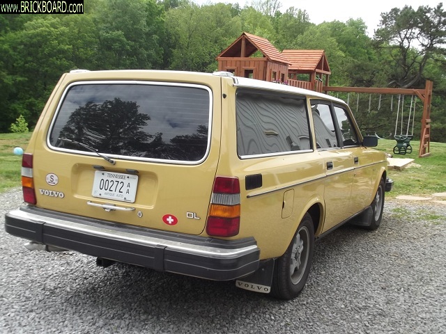 Volvo 200 -- 245 Wagon e