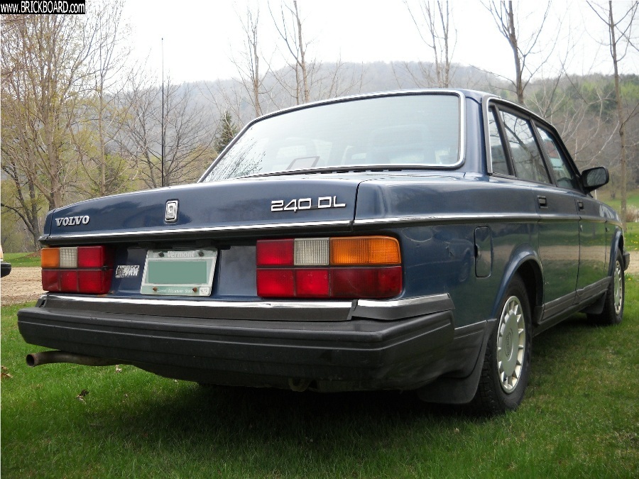 Volvo  -- VOLVO 240 DL 1990