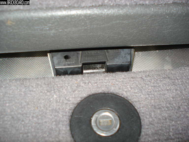 Volvo  -- Solution-Stuck tailgate 960/V90 and others
