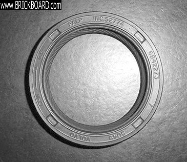 Volvo  -- Volvo OEM B230 Camshaft Seal PN 6842273