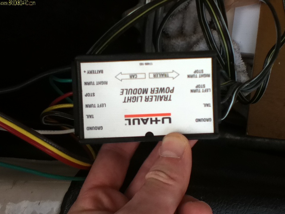 Volvo 200 -- Trailer Hitch Wiring