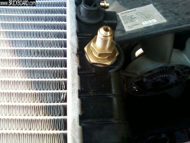Volvo 200 -- 240 Radiator