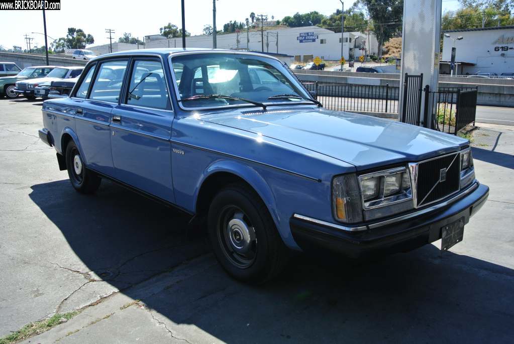 Volvo  -- 83 240DL