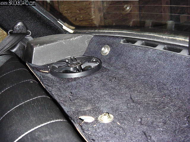 Volvo  -- 1992 Volvo 240GL Right Rear Speaker