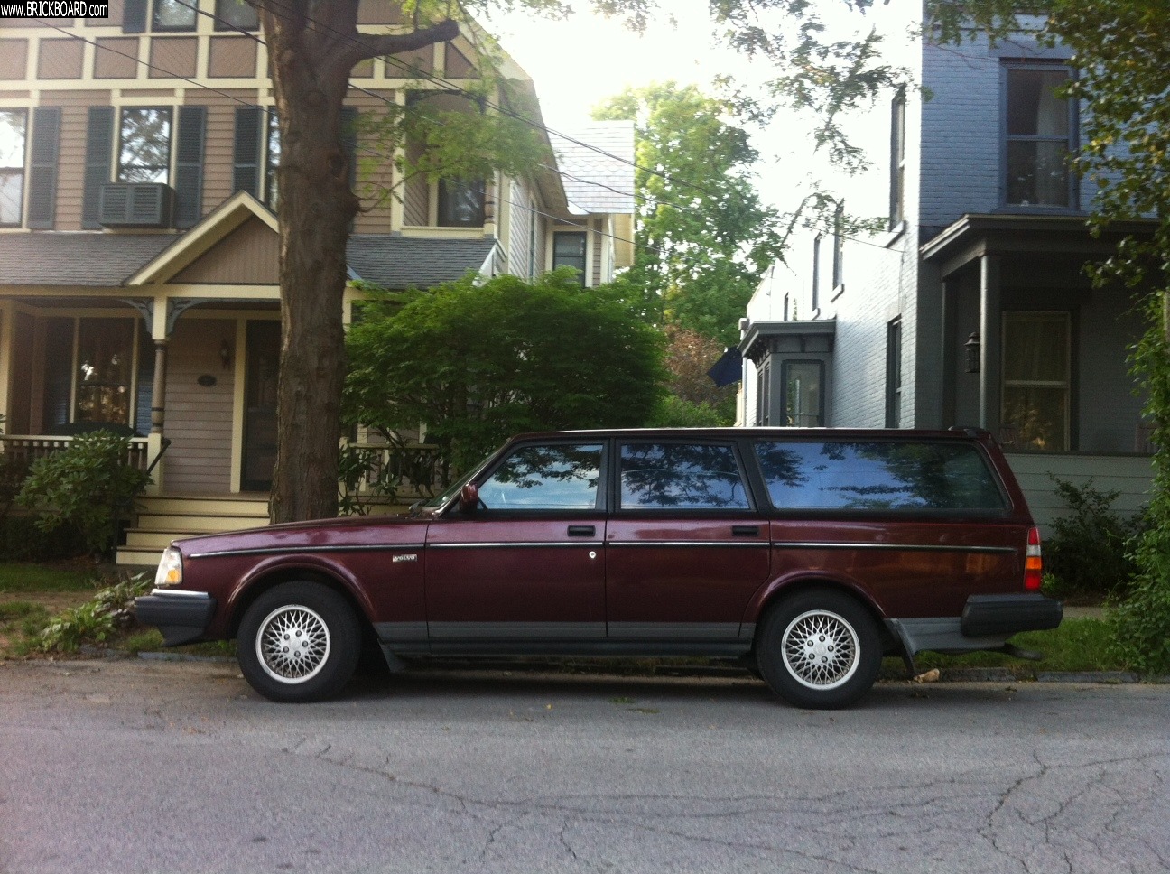 Volvo 200 -- Classic Ltd. Edition 