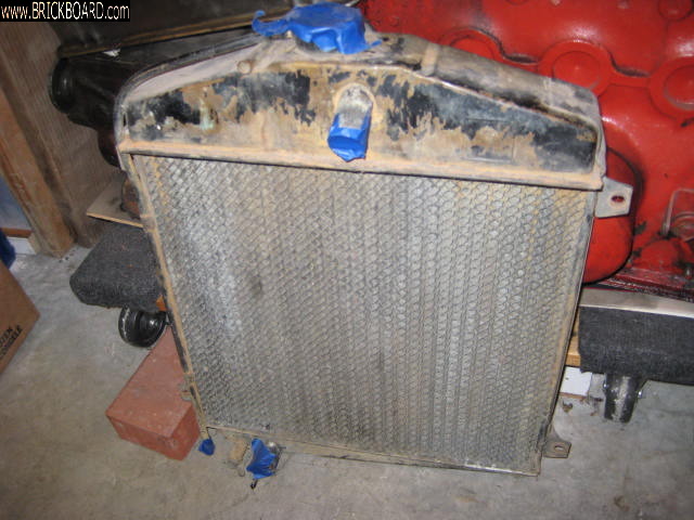 Volvo 444-544 -- Radiator