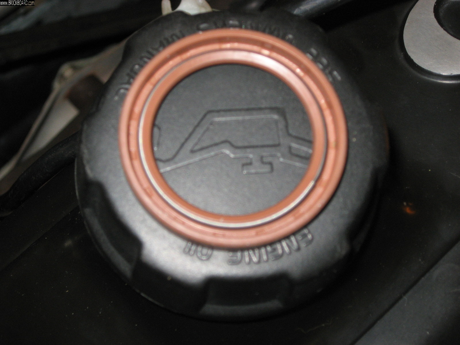 Volvo 900 -- Camshaft Seal