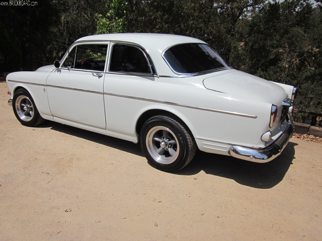 Volvo 120-130 -- 1967 122s with many personal upgrades, rear shot