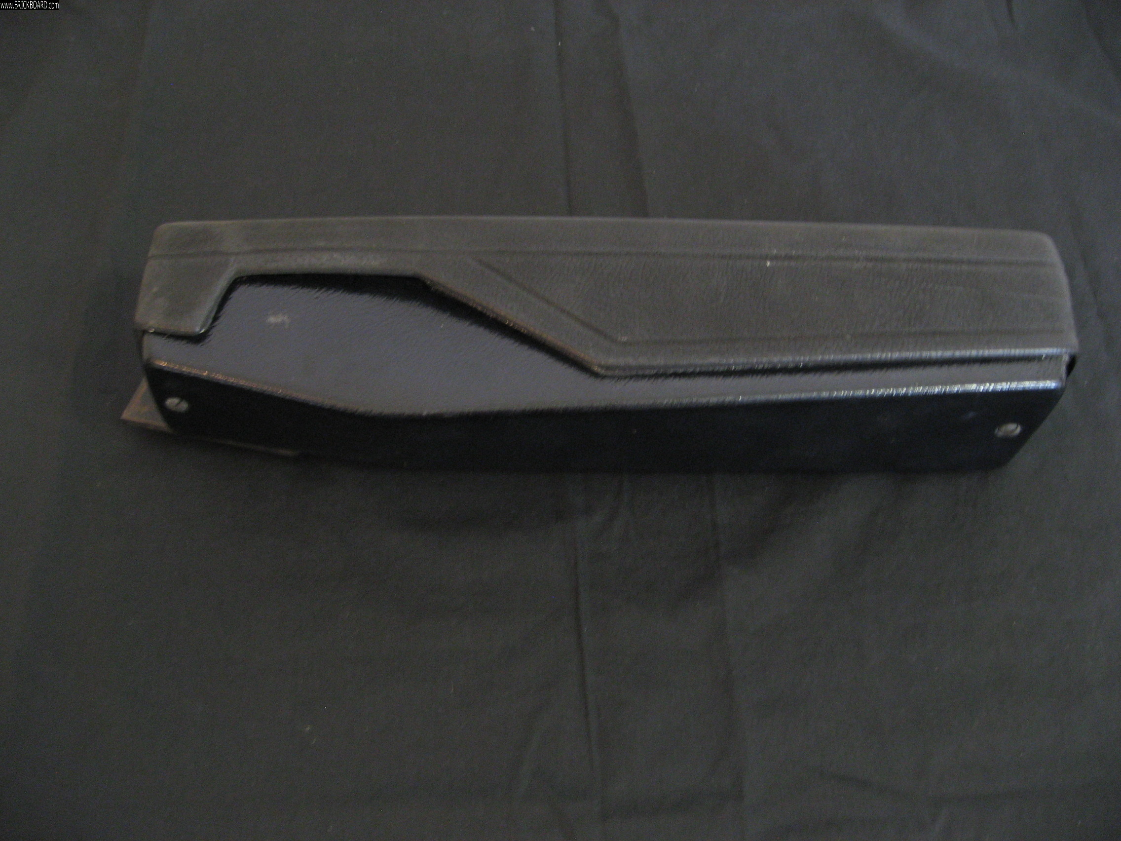 Volvo 140-160 -- Volvo OEM Arm Rest