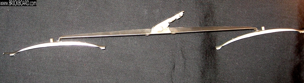 Volvo 140-160 -- Early Volvo Wiper Fin