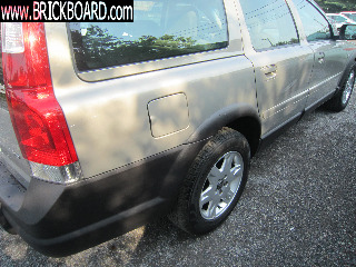Volvo  -- XC70 ASH GOLD