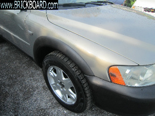 Volvo  -- XC70 ASH GOLD