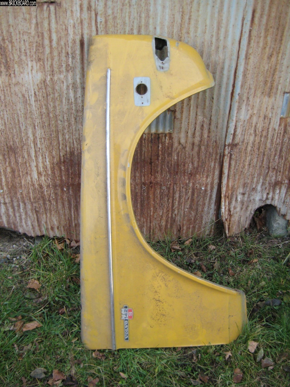Volvo 140-160 -- 140 Right Front Fender