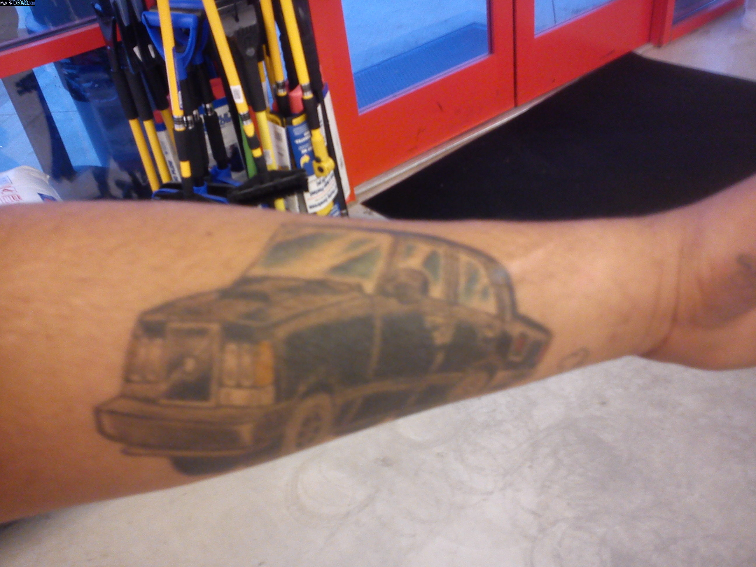 Volvo  -- tattoo=lifestyle