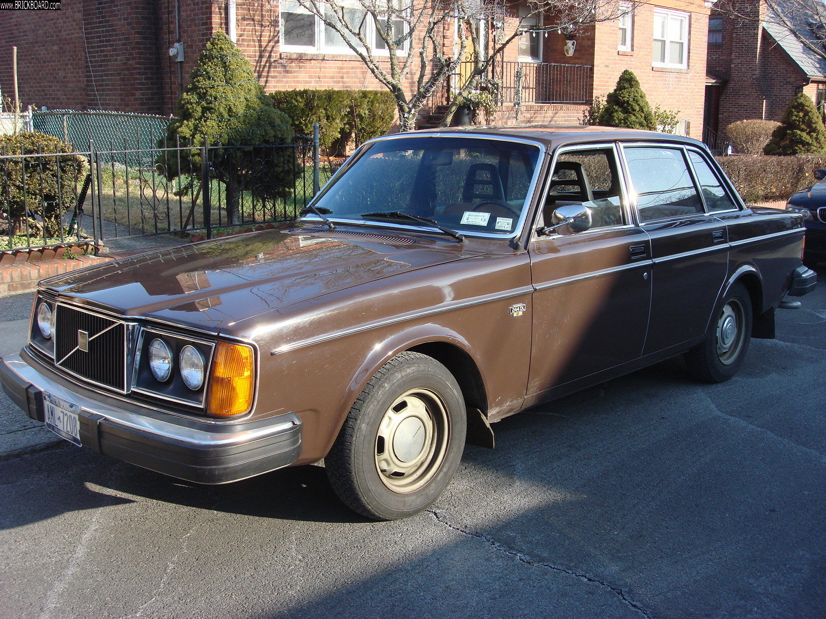 Volvo 200 -- For Sale Volvo 244