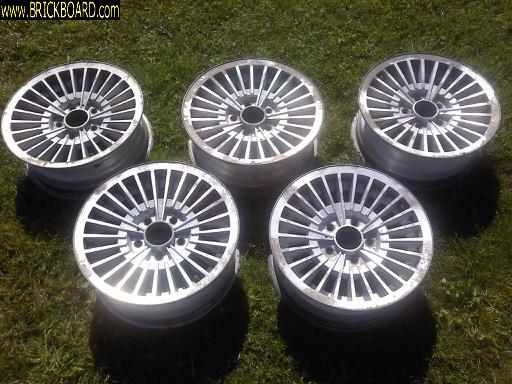 Volvo  -- 240 Corona wheels