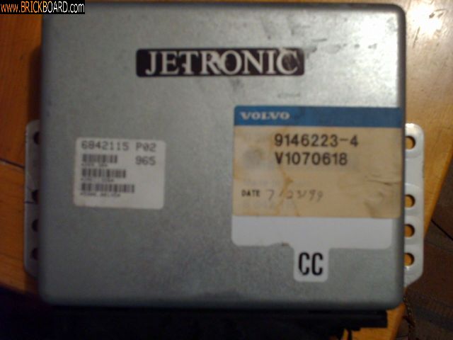Volvo  -- 951 ecu for 240