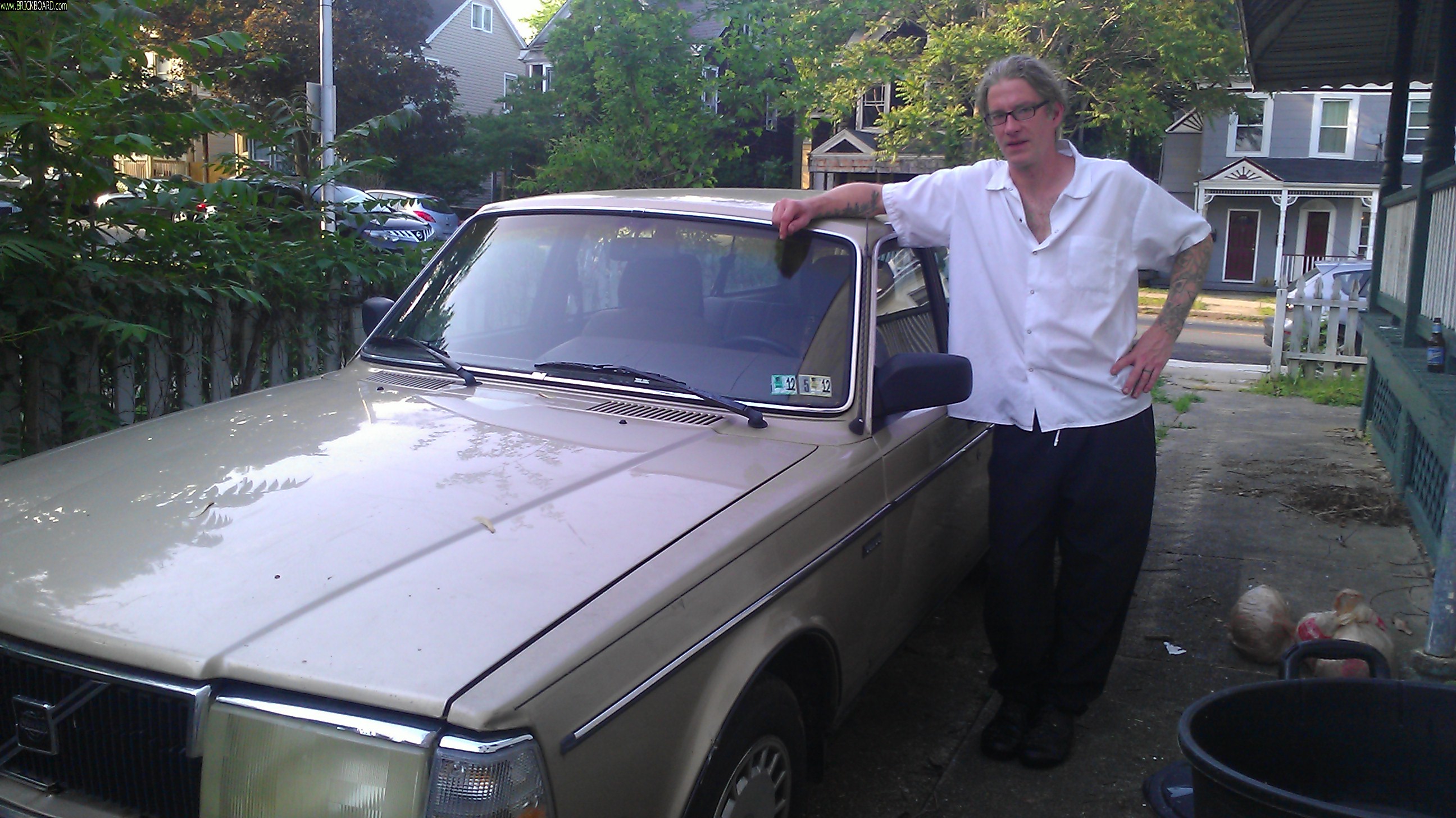 Volvo 200 -- saskia
