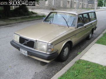 Volvo 200 -- 1988 Volvo 240DL