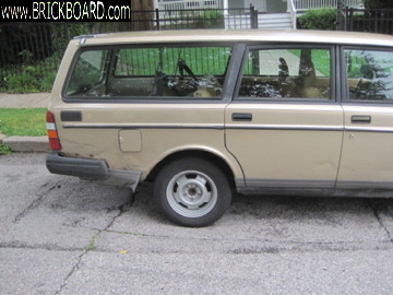 Volvo 200 -- Classic 240 Gold Wagon Runs Well/Needs Work