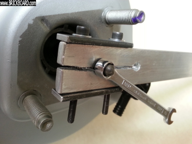 Volvo 200 -- Adjusting Vac Servo Pushrod