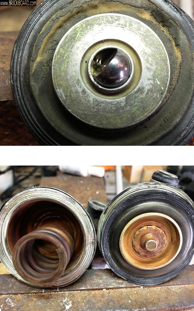 Volvo 700 -- Anatomy of the Fuel Pressure Regulator
