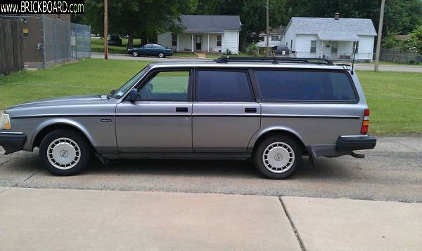 Volvo 200 -- 1992 Volvo 240 wagon