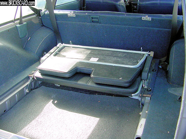 Volvo 700 -- Wagon 3rd Row Seat Rear Bench Child Seat
