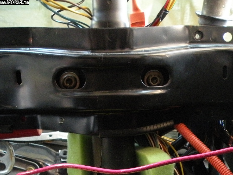 Volvo 200 -- Steering Column Support Screws