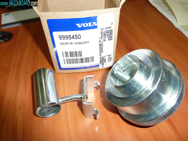 Volvo 900 -- Rear cam seal tool