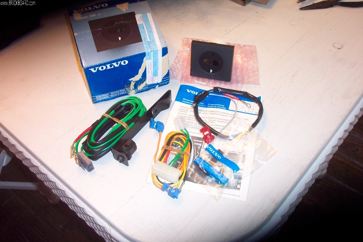 Volvo  -- NIB Uber-Rare 240 Digital Ambient Temp Gauge