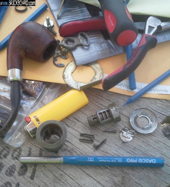 Volvo  -- unkeying locks - completely disassembled