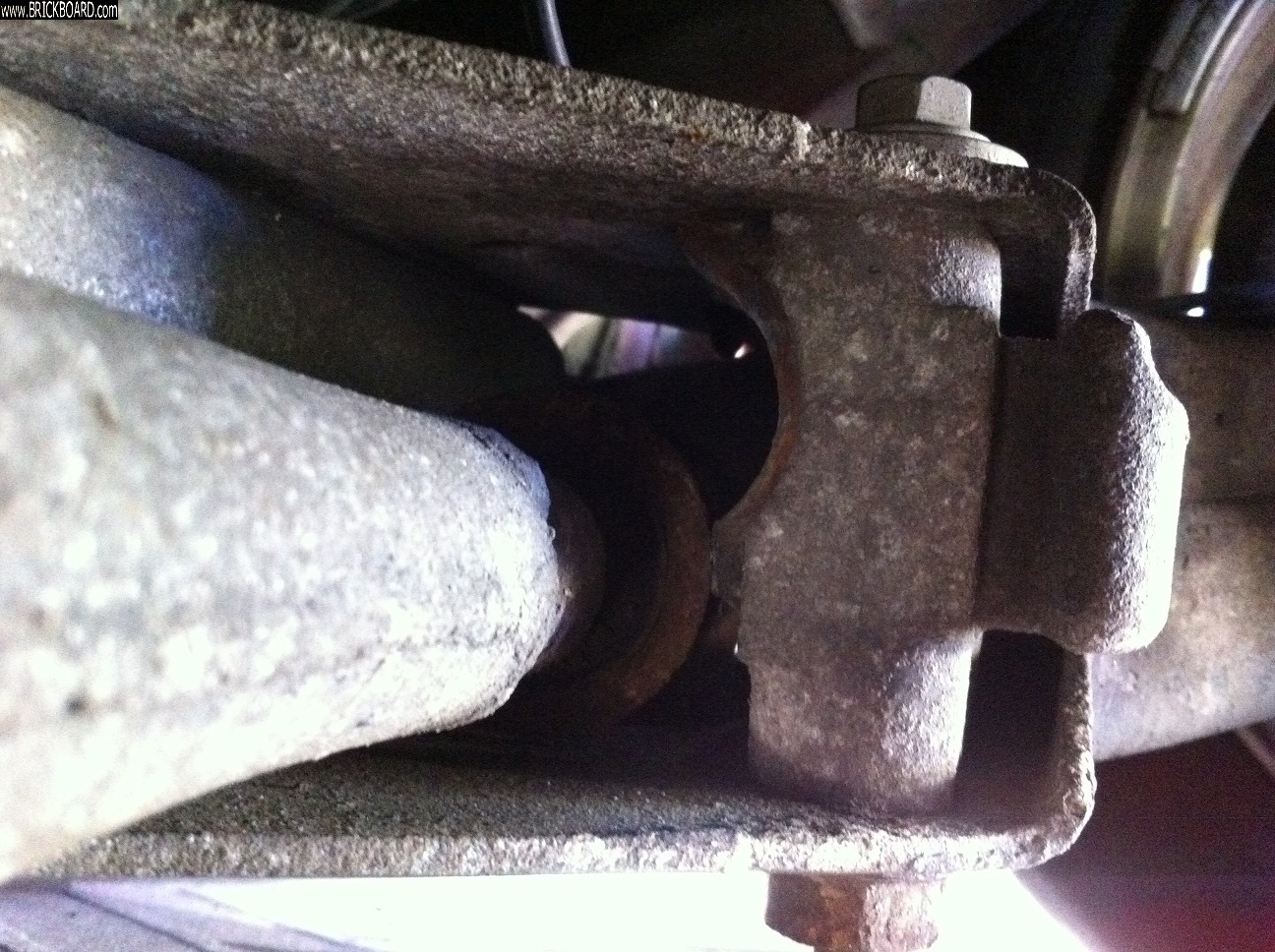 Volvo  -- V70 Trainling Arb Bushing