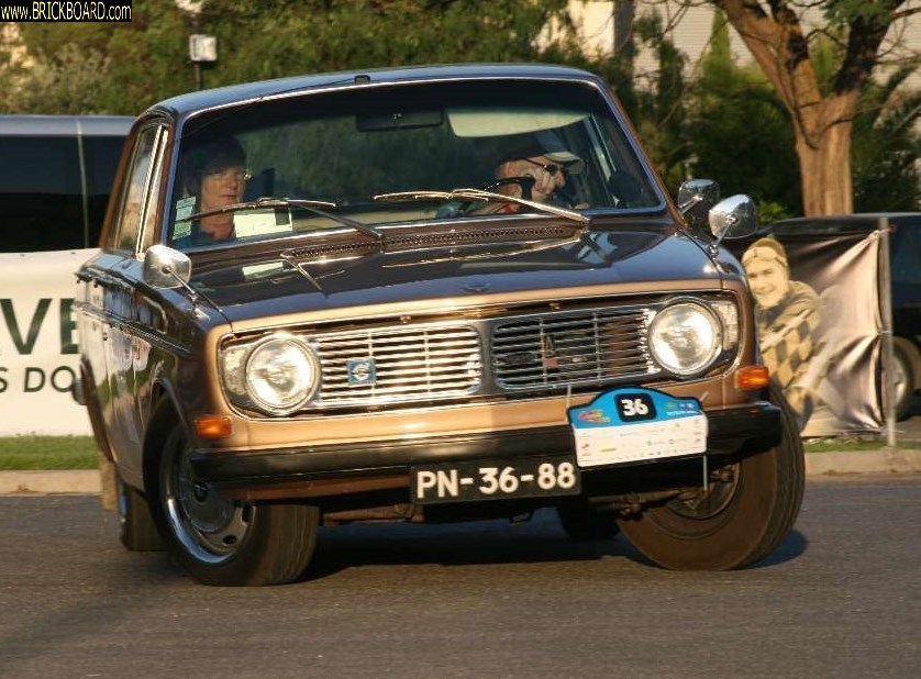 Volvo 140-160 -- Algarve Classicos rally