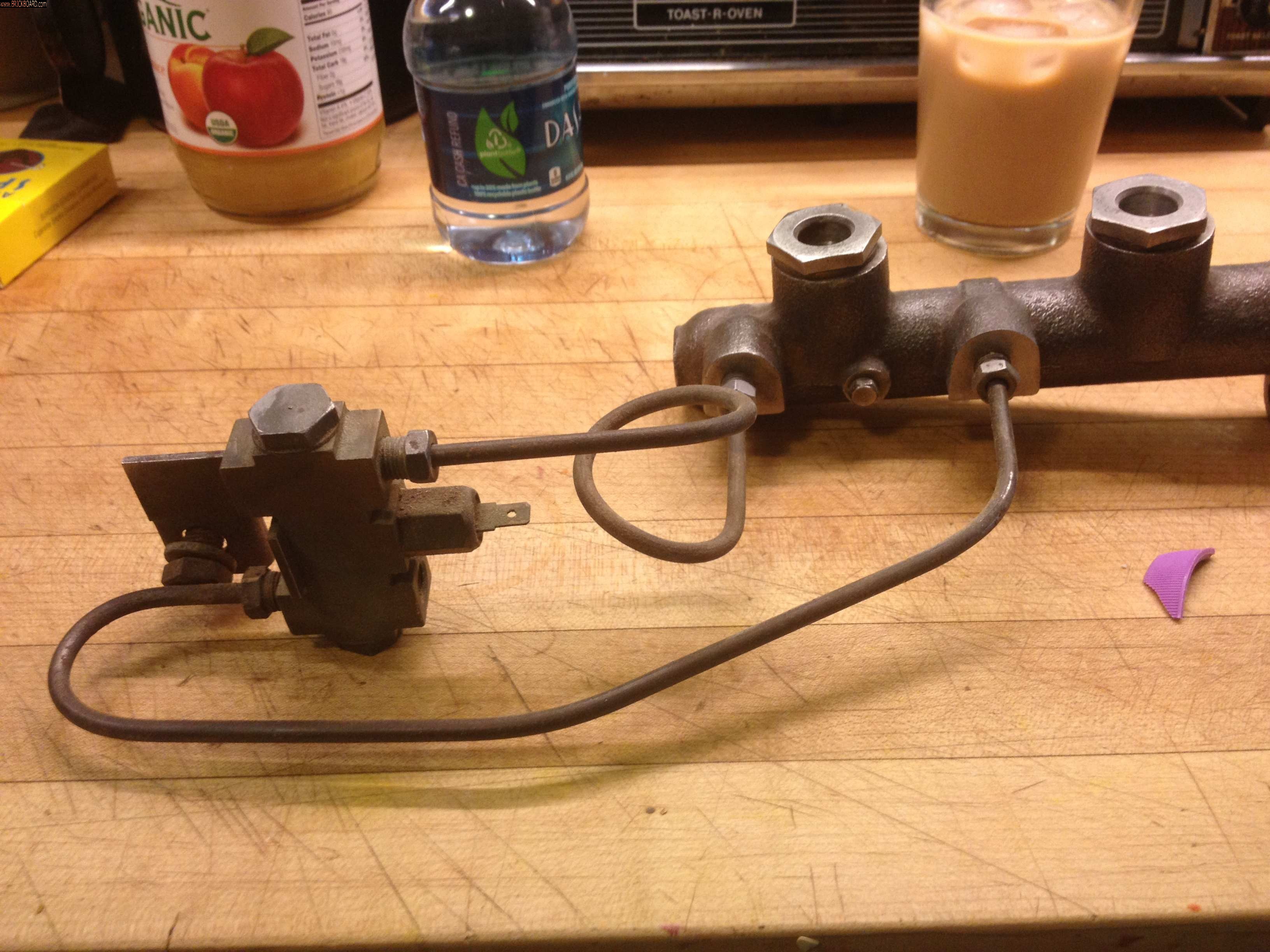 Volvo 120-130 -- dual MC splitter/switch